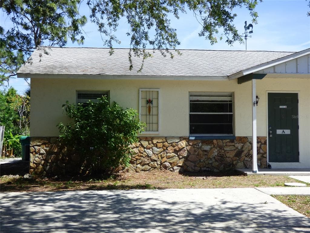 9490 TACOMA AVENUE UNIT B ENGLEWOOD, FL 34224