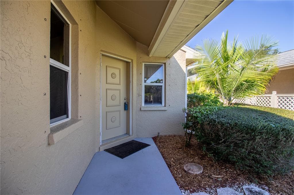 288 CHARTLEY COURT N SARASOTA, FL 34232