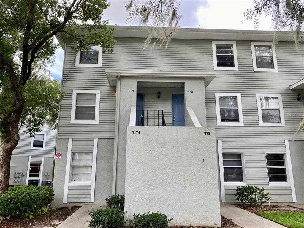 7176 E BANK DRIVE UNIT 7176 TAMPA, FL 33617