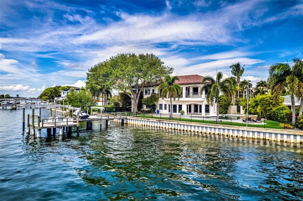 3110 BAYSHORE BOULEVARD NE ST PETERSBURG, FL 33703