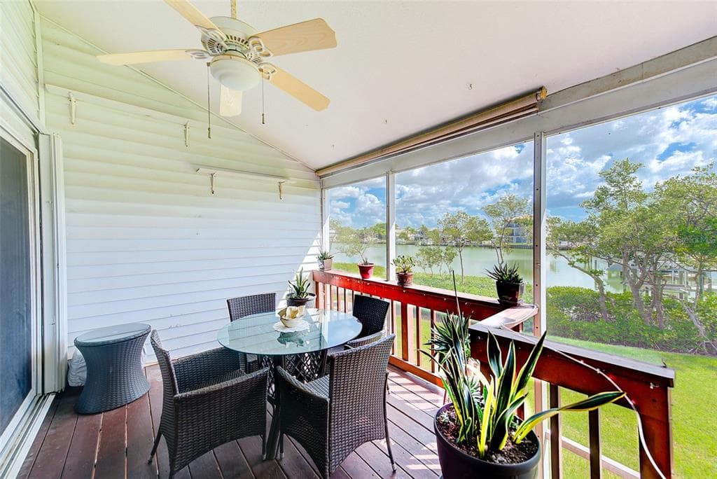 307 HIDDEN HARBOUR DRIVE INDIAN ROCKS BEACH, FL 33785