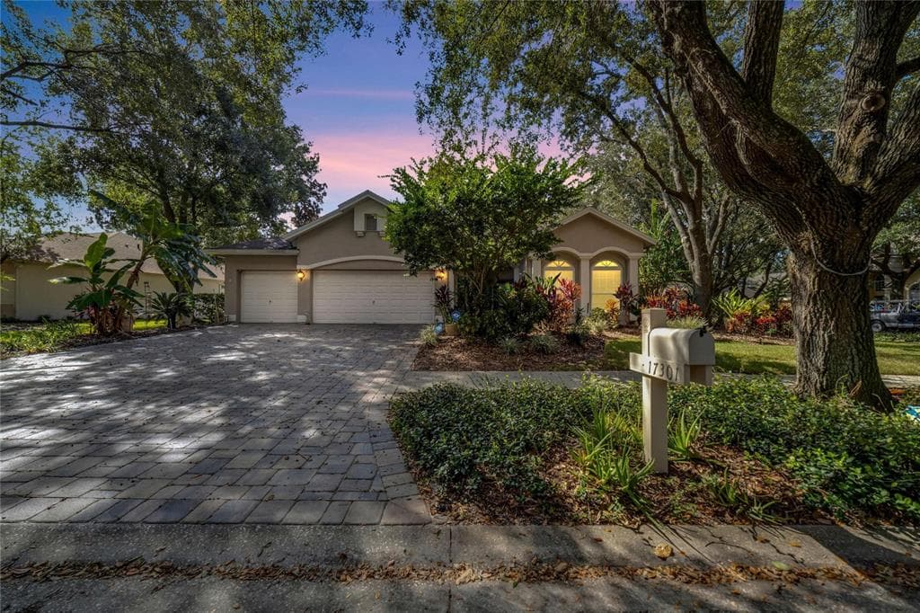 17301 LOCKWOOD RIDGE DR