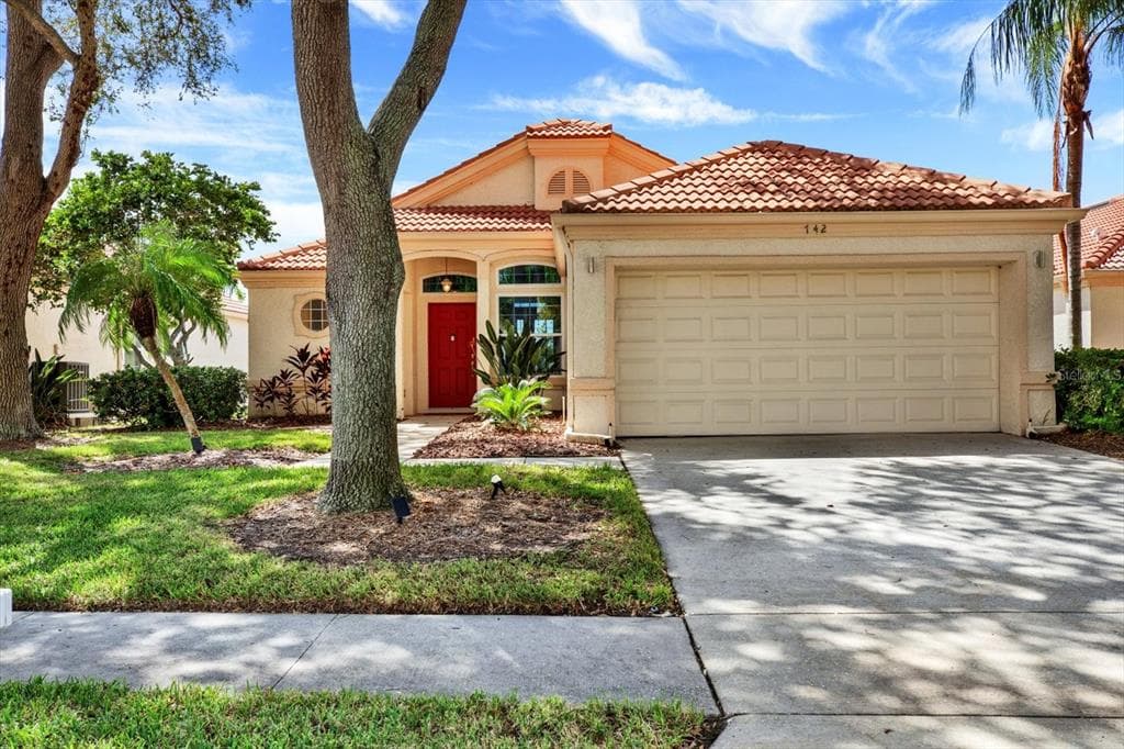 742 LIGHTHOUSE DRIVE