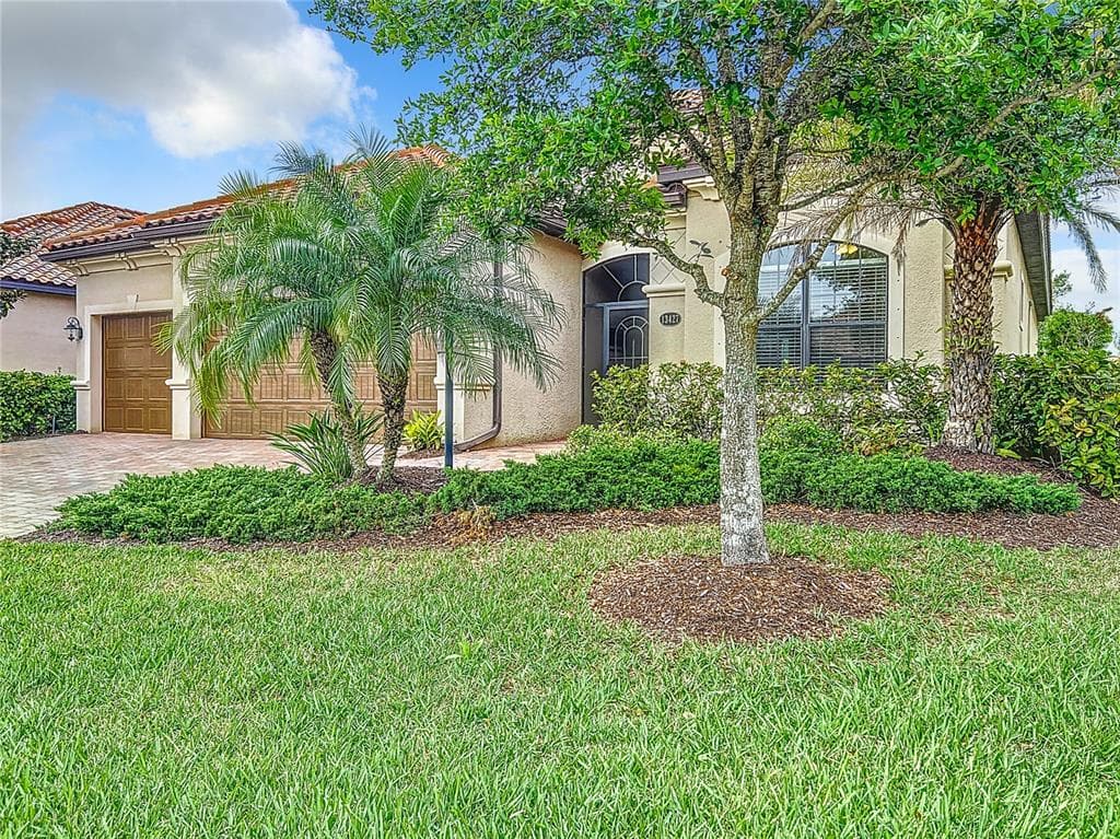 13427 RAMBLEWOOD TRAIL LAKEWOOD RANCH, FL 34211