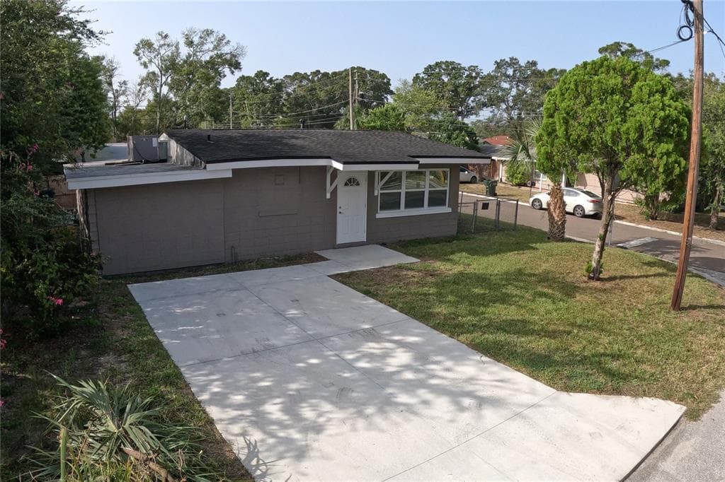 1021 15TH AVENUE NW LARGO, FL 33770