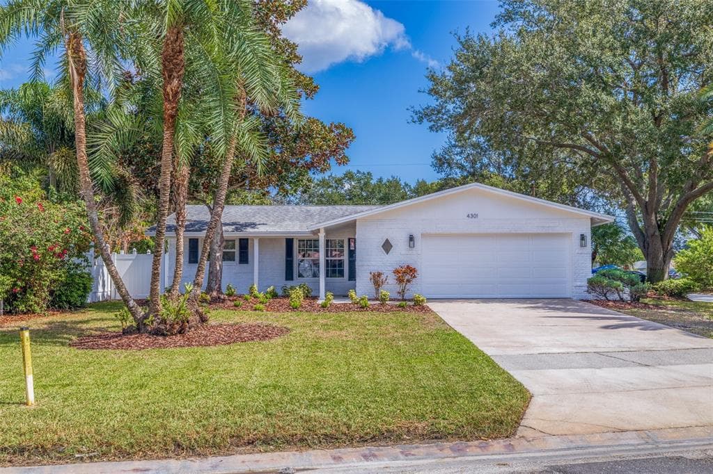 4301 HELENA STREET NE ST PETERSBURG, FL 33703