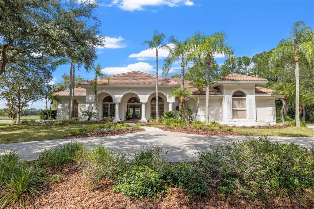 8942 MAGNOLIA CHASE CIRCLE