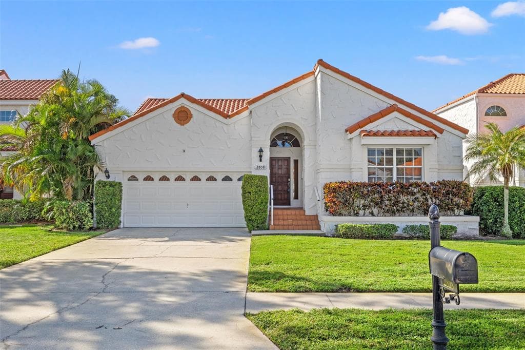 2808 LA CONCHA DRIVE CLEARWATER, FL 33762