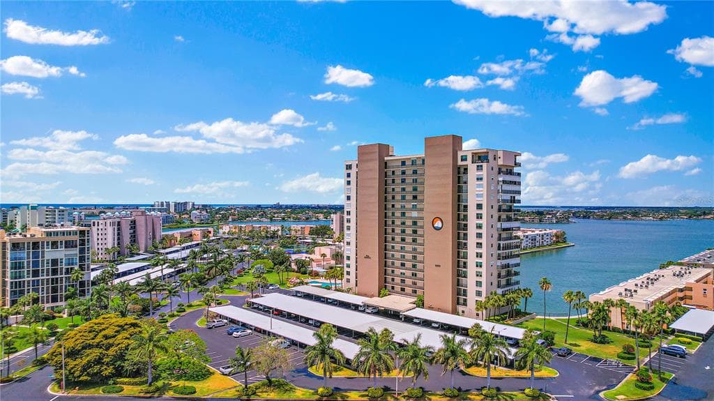 7300 SUN ISLAND DRIVE S UNIT 1702 SOUTH PASADENA, FL 33707
