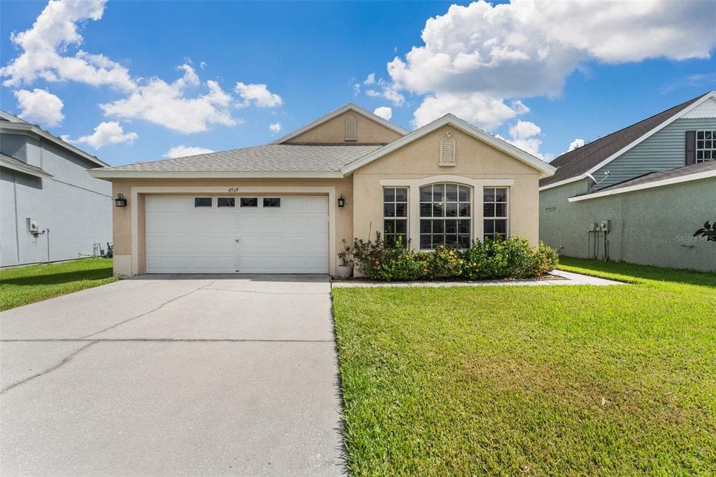 4519 WHITE BAY CIRCLE WESLEY CHAPEL, FL 33545