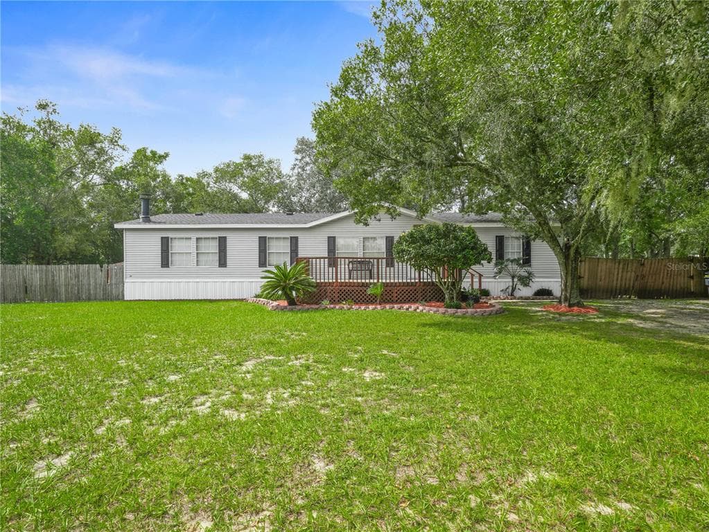 4031 ROLLING HILLS COURT E LAKE WALES, FL 33898