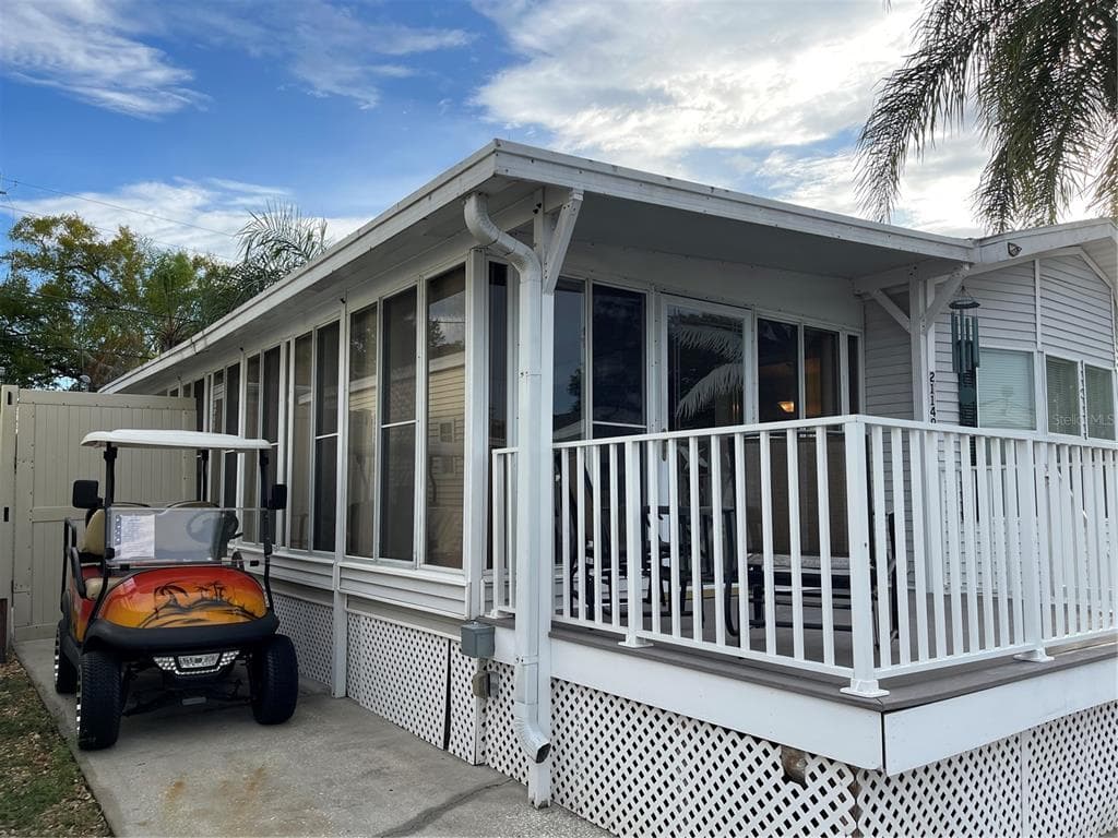 21149 LAZY DAYS CIRCLE LUTZ, FL 33558
