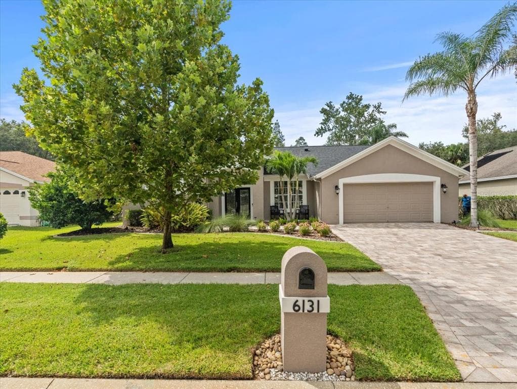 6131 SAVOY CIRCLE LUTZ, FL 33558