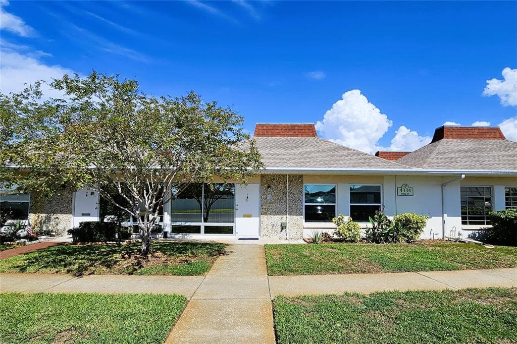 4334 TAHITIAN GARDENS CIRCLE UNIT C HOLIDAY, FL 34691