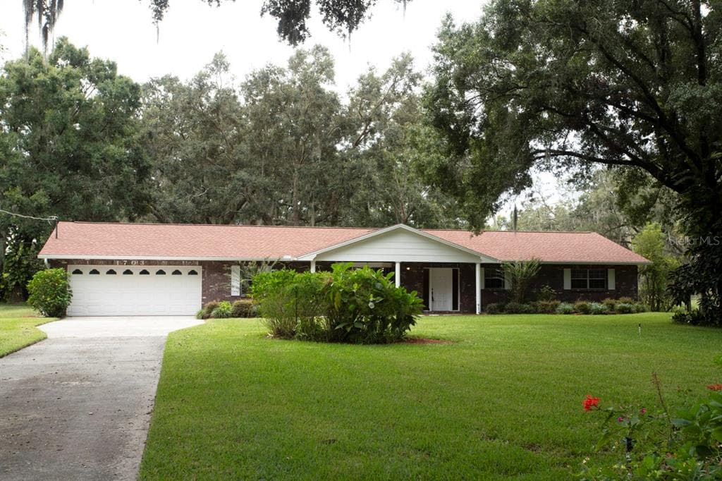 1703 SPARKMAN ROAD PLANT CITY, FL 33566