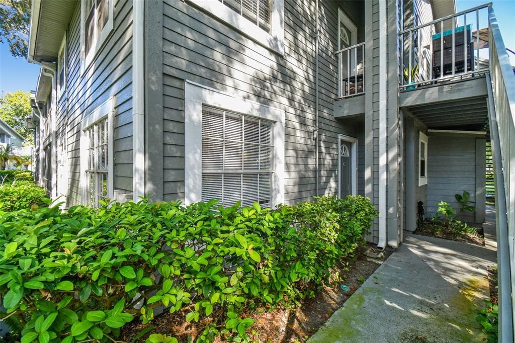 11905 SKYLAKE PLACE UNIT C TEMPLE TERRACE, FL 33617
