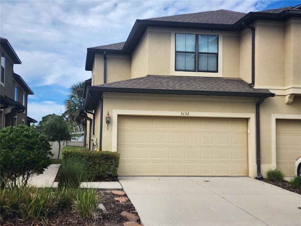 5132 BAY ISLE CIRCLE CLEARWATER, FL 33760