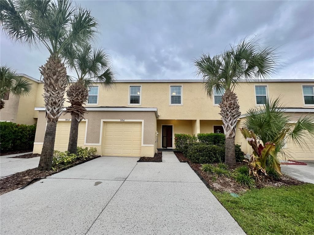9706 HOUND CHASE DRIVE GIBSONTON, FL 33534