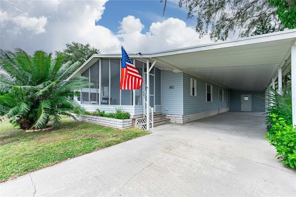 36947 TARA AVENUE ZEPHYRHILLS, FL 33542