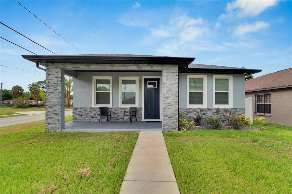 3002 E 38TH AVENUE TAMPA, FL 33610