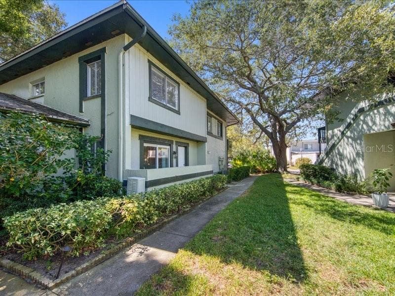 2924 LICHEN LANE UNIT B CLEARWATER, FL 33760