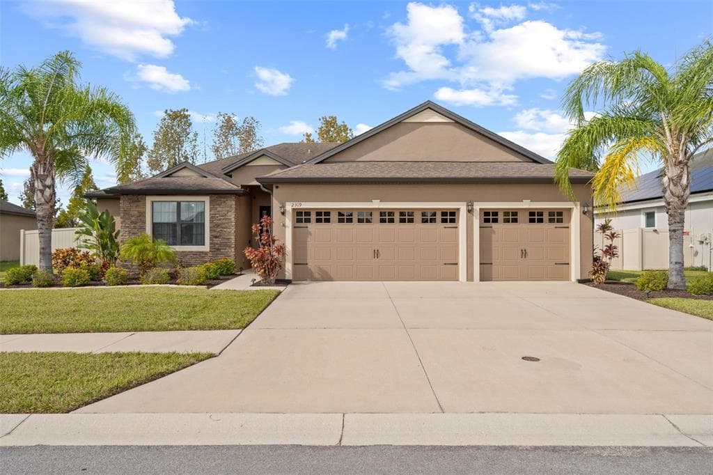 2319 SEBAGO DRIVE LAKELAND, FL 33805