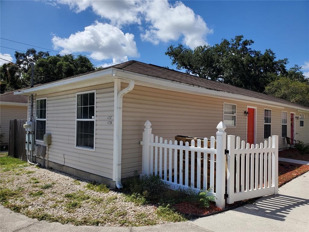 4737 6TH ZEPHYRHILLS, FL 33542