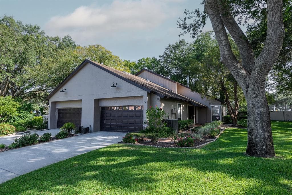 13909B BARDMOOR PLACE UNIT B TAMPA, FL 33618