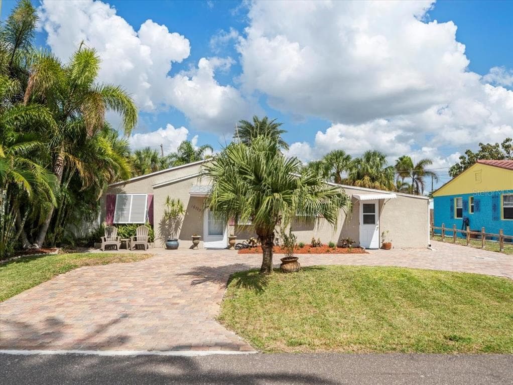 16105 3RD STREET E REDINGTON BEACH, FL 33708