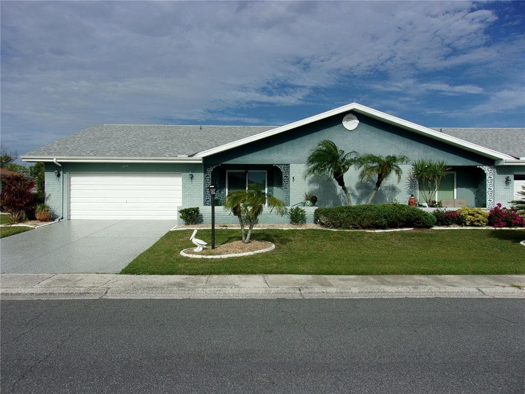 1814 COLUMBINE PLACE SUN CITY CENTER, FL 33573