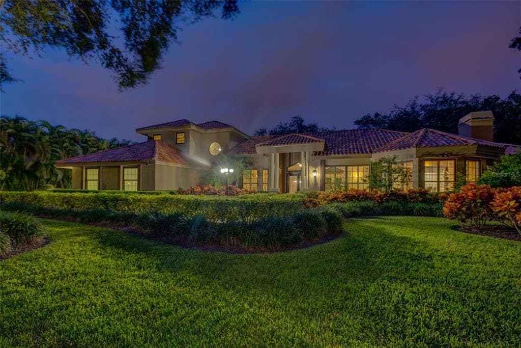 2147 CAMDEN WAY CLEARWATER, FL 33759