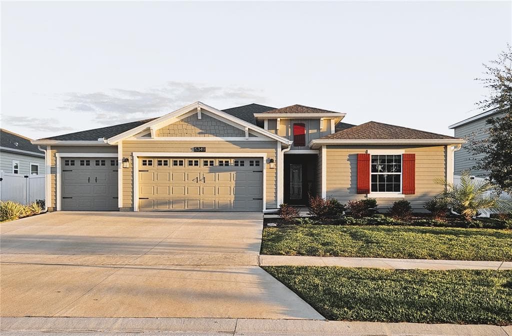 5349 RED CORAL CIRCLE