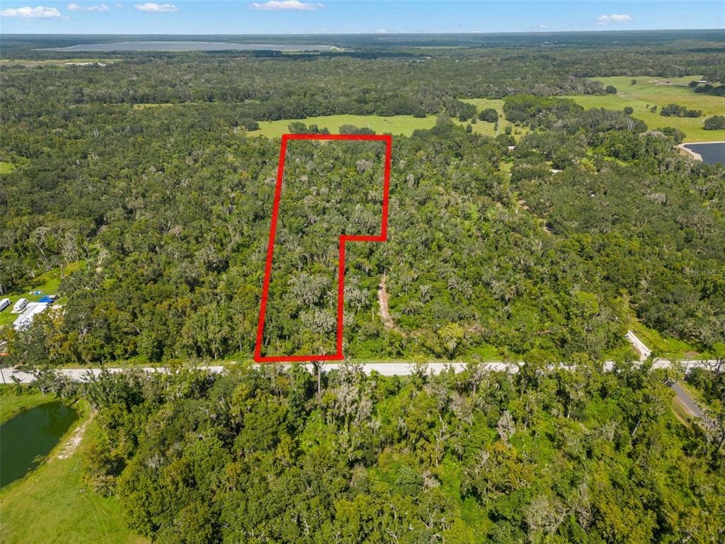 672 HIGHWAY LITHIA, FL 33547