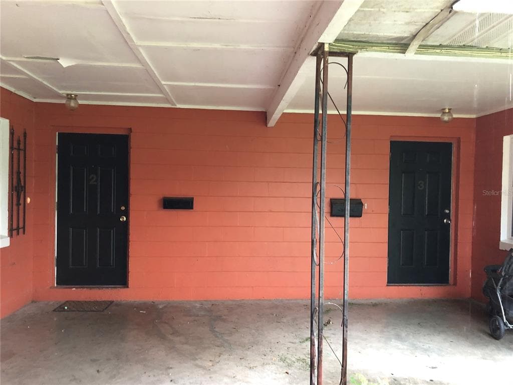 520 AVENUE B NE UNIT 1 WINTER HAVEN, FL 33881