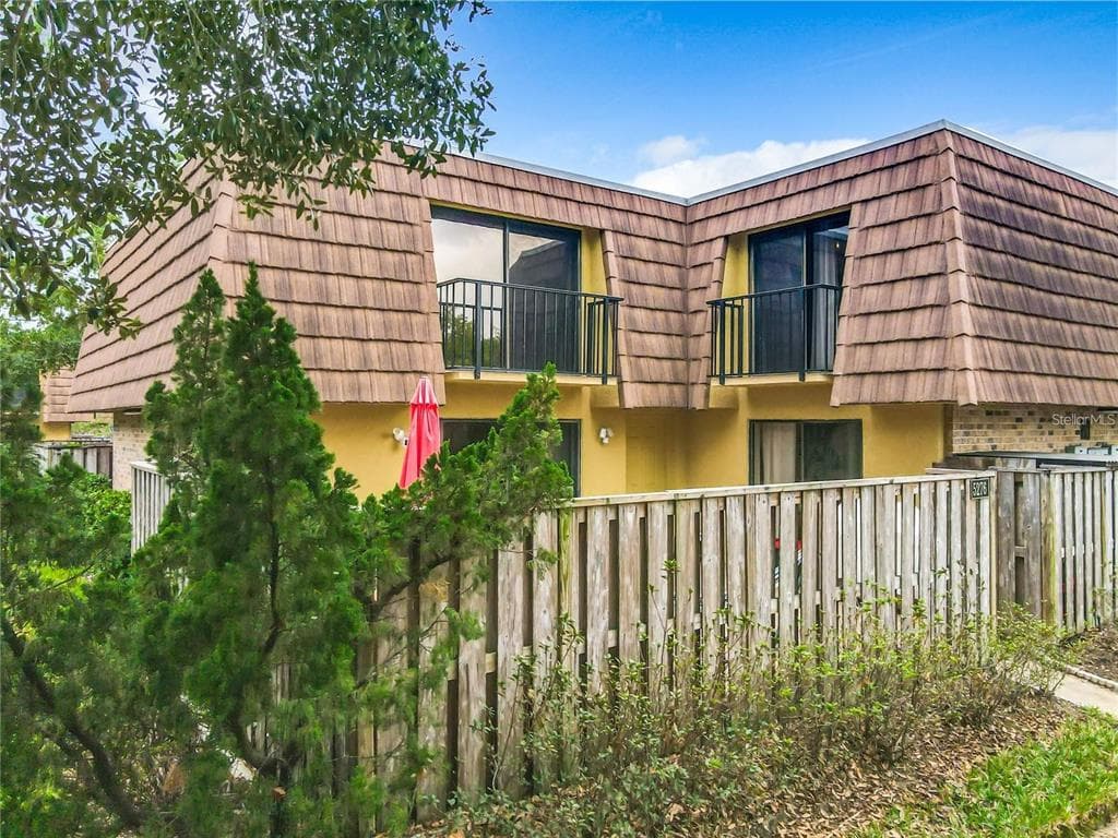 5276 CORAL COURT UNIT 613 ORLANDO, FL 32811