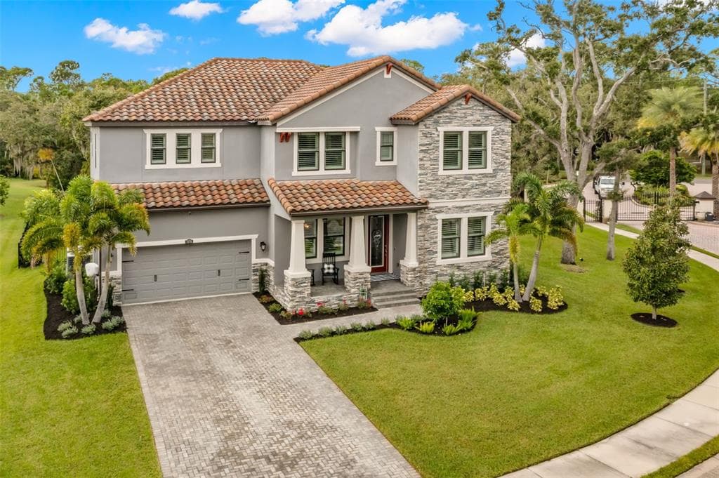 7876 MARSH POINTE DRIVE TAMPA, FL 33635