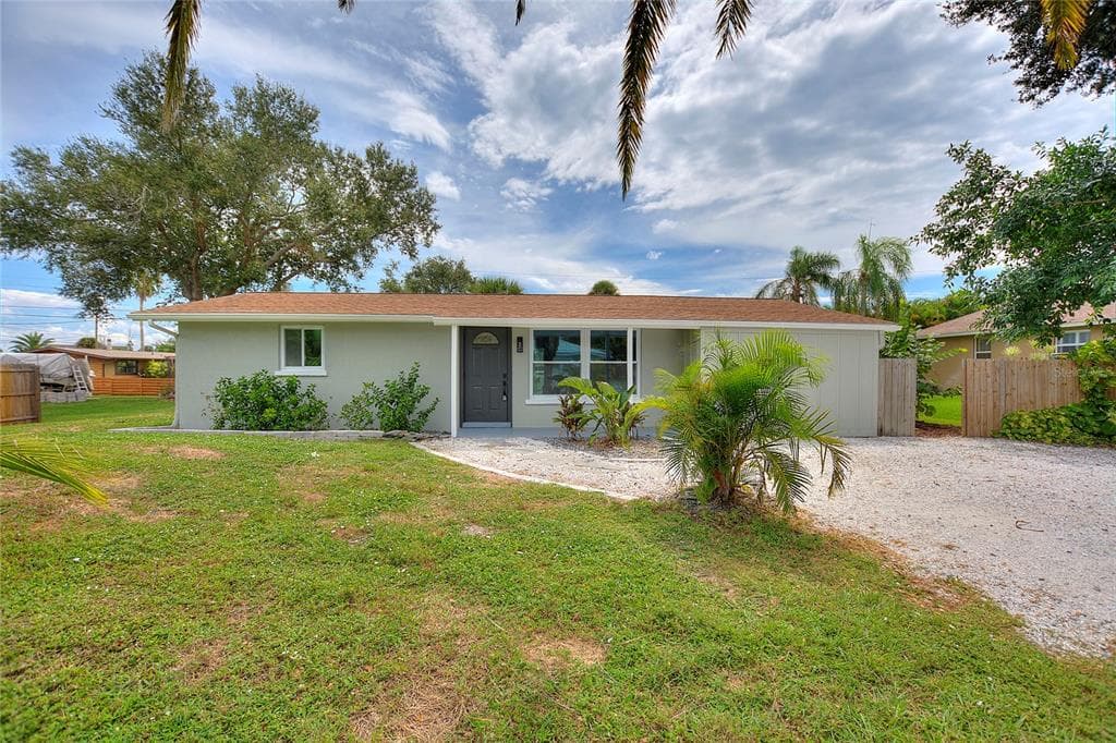 1237 ACADIA ROAD VENICE, FL 34293