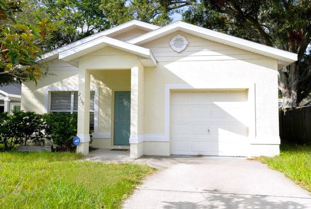2115 SALEM AVENUE N ST PETERSBURG, FL 33714
