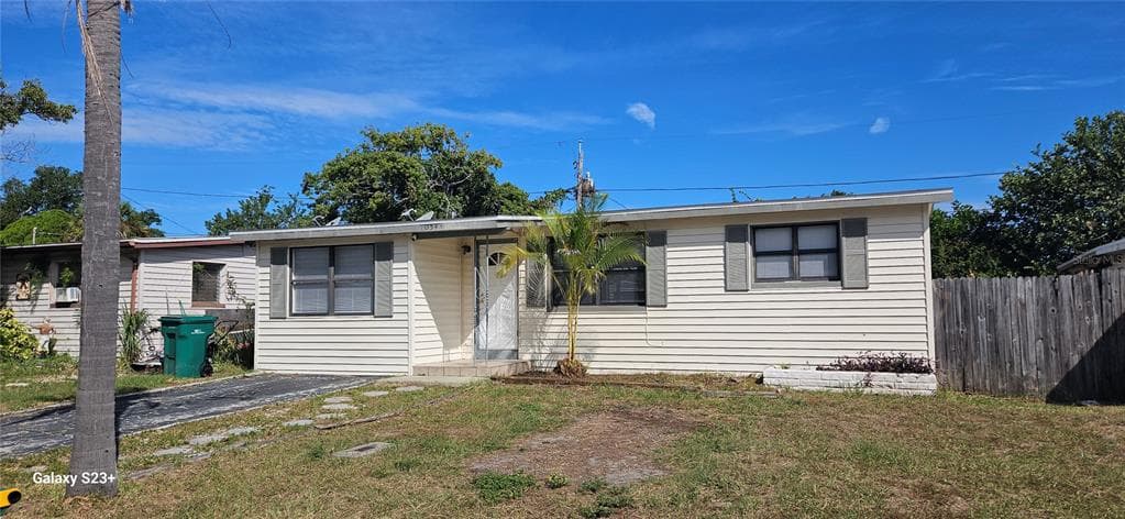 10543 117TH DRIVE LARGO, FL 33773