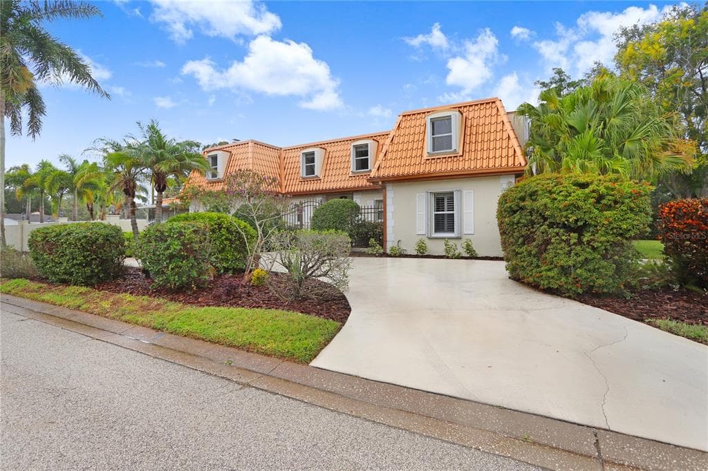 7100 PARK STREET S ST PETERSBURG, FL 33707