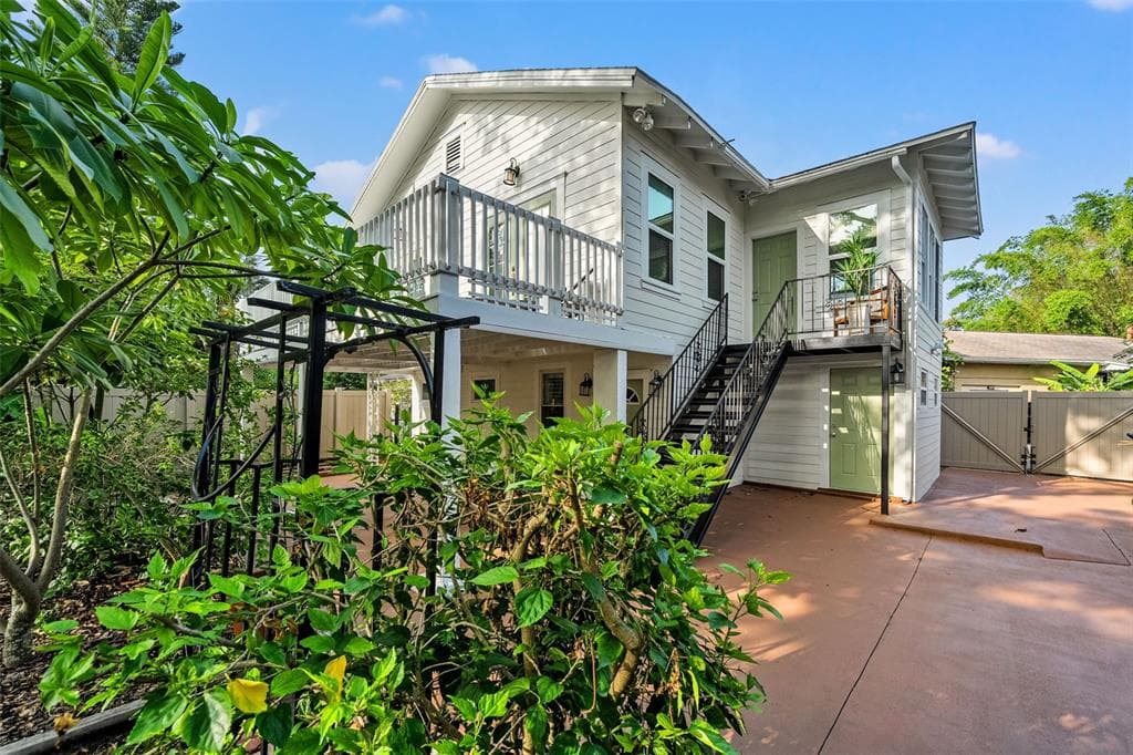 2505 N RIDGEWOOD AVENUE TAMPA, FL 33602