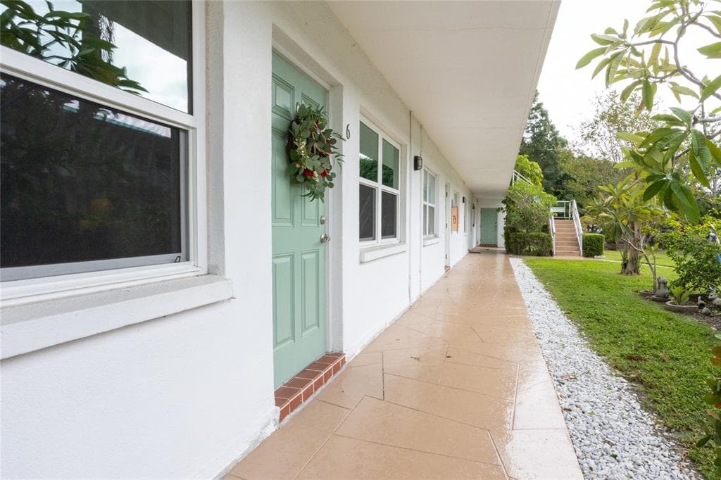 5955 18TH STREET N UNIT 6 ST PETERSBURG, FL 33714