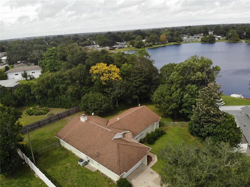 1374 BAILEY AVENUE DELTONA, FL 32725