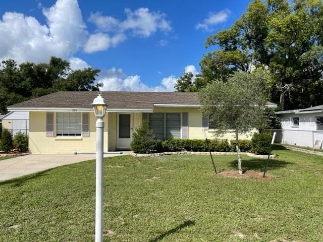 305 W LAKE AVENUE AUBURNDALE, FL 33823