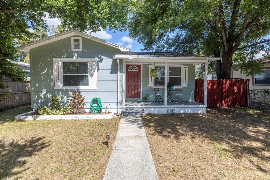 2581 18TH AVENUE N ST PETERSBURG, FL 33713