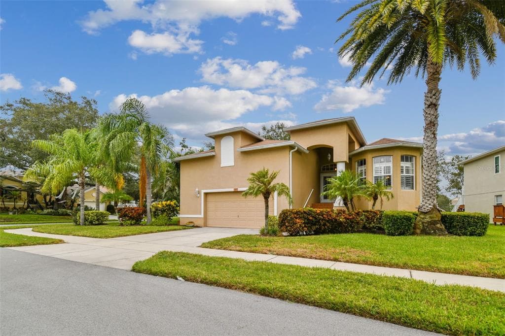 1001 SPOONTAIL COURT
