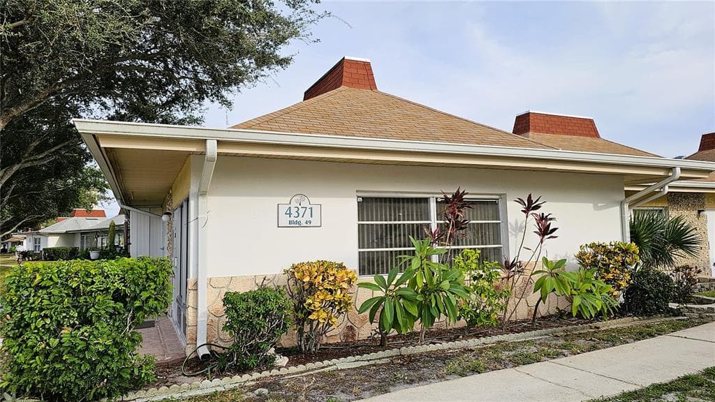 4371 TAHITIAN GARDENS CIRCLE UNIT A HOLIDAY, FL 34691