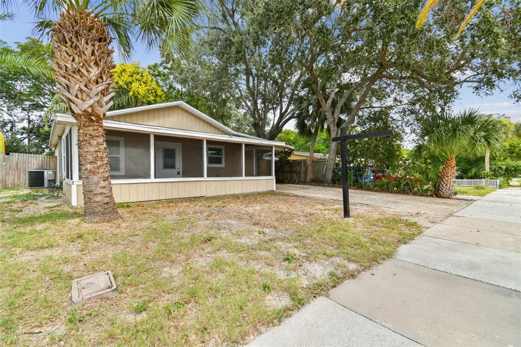 1325 ILLINOIS AVENUE PALM HARBOR, FL 34683
