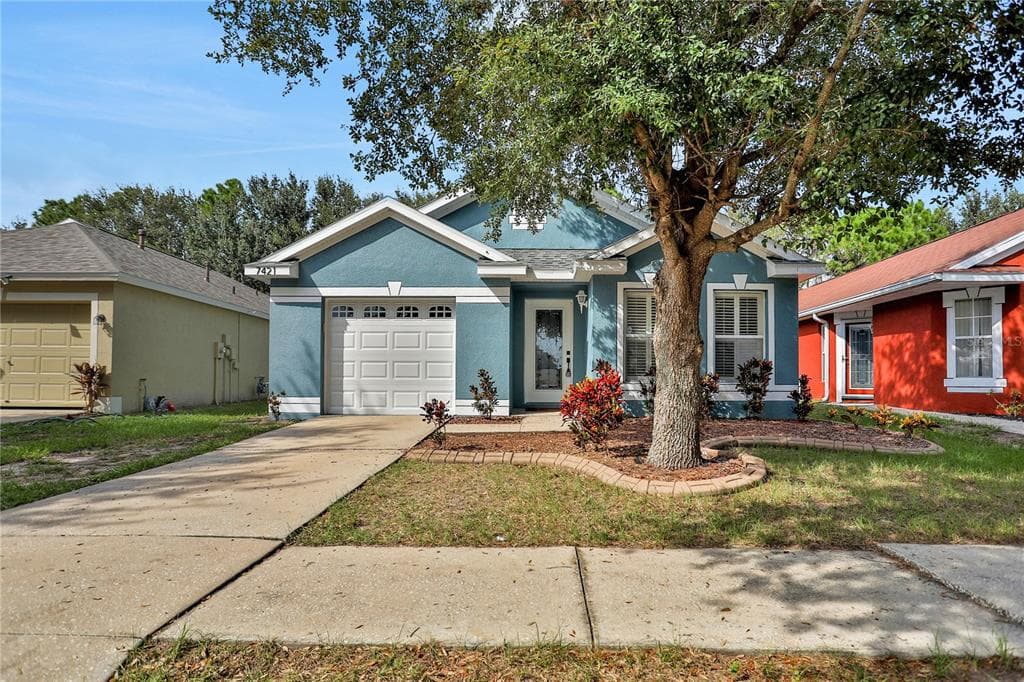 7421 OXFORD GARDEN CIRCLE APOLLO BEACH, FL 33572