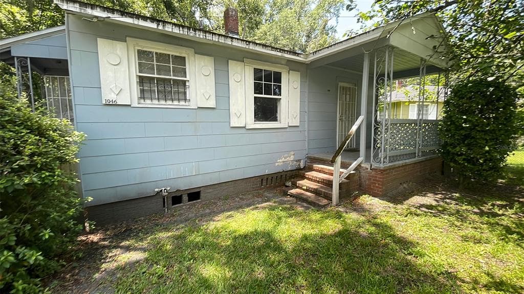 1046 WESTBROOK CIRCLE W JACKSONVILLE, FL 32209